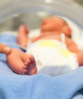 Inkubatorët mund të dëmtojnë dëgjimin e foshnjave të lindura para kohe